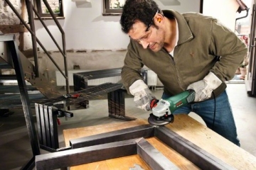 Bosch PWS 1300-125 CE Winkelschleifer + Koffer 